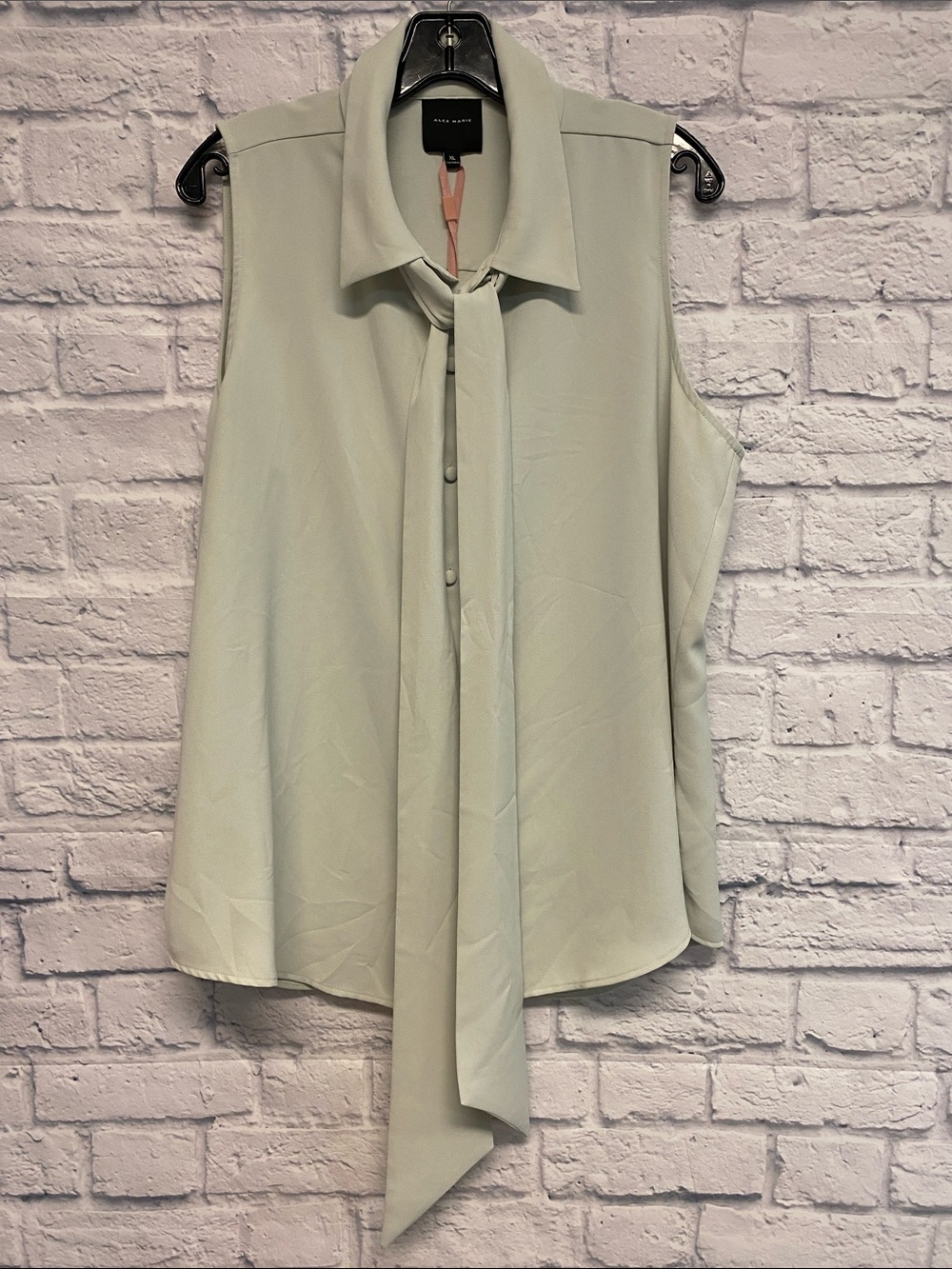 NWT Alex Marie Sage Sleeveless Tie-Neck Blouse Size XL